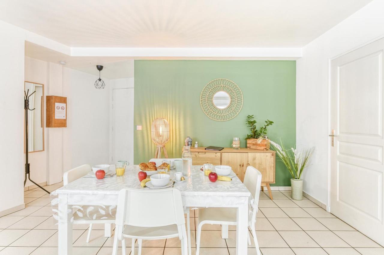 Appart'Hotel Versailles Saint Cyr L'Ecole - Gare Sncf A 100M Et Parking Prive Exterior foto