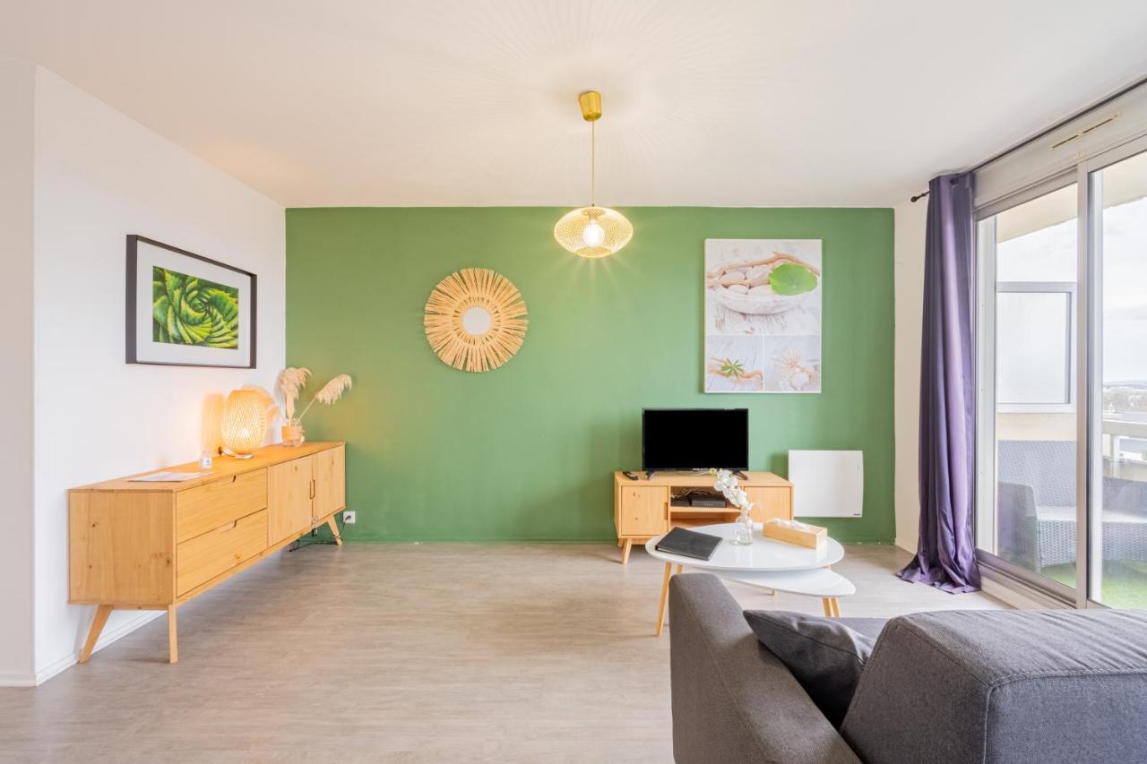 Appart'Hotel Versailles Saint Cyr L'Ecole - Gare Sncf A 100M Et Parking Prive Exterior foto